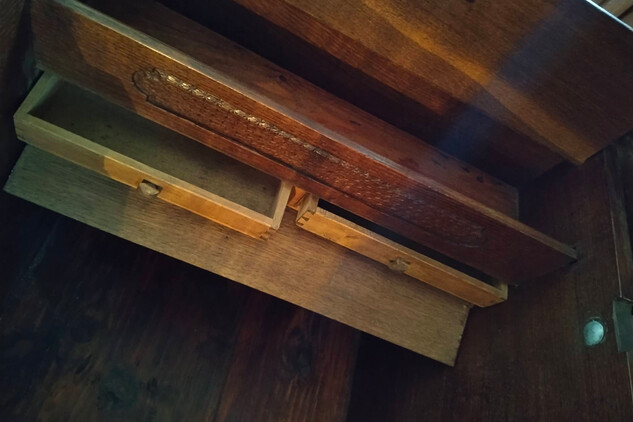 Schované šuplíky, nepodléhá CC