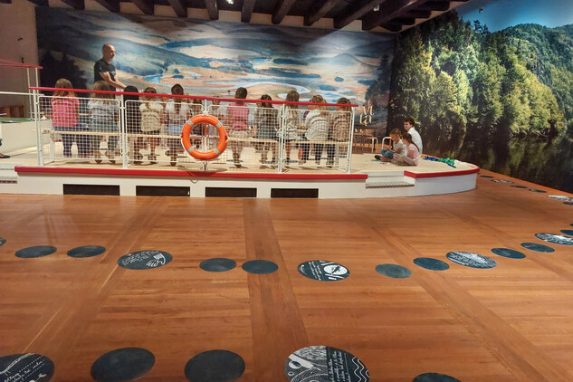 Edukační zóna, výstava VLTAVA slavná & splavná