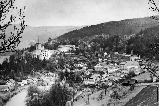 Rožmberk nad Vltavou - historické město určené k zátopě, foto1962, NPÚ, ÚOP v Českých Budějovicích