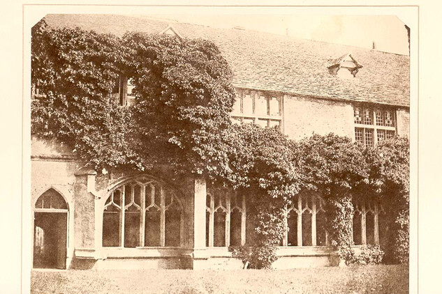 Sídlo v Lacock Abbey na desce číslo 16, Tužka přírody, 1844 | © William Fox Talbot