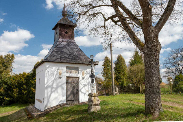 Lovětín – zvonicová kaple, stav v roce 2021, foto Pavel Hájek
