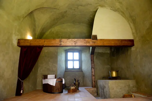 Nový Hrad v Jimlíně, lázeň