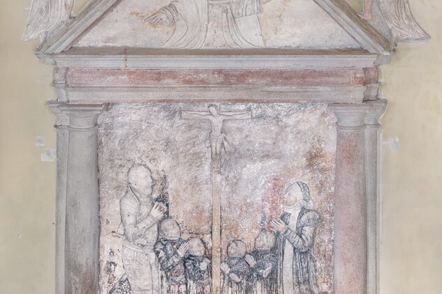Rudolec - epitaf v průběhu restaurování