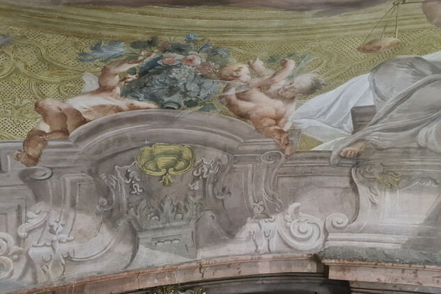 Colloredo-Mansfeldský palác, malba po restaurování