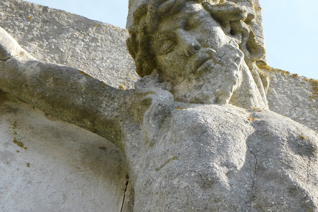Socha Ukřižování v Dyjákovičkách, detail, před obnovou