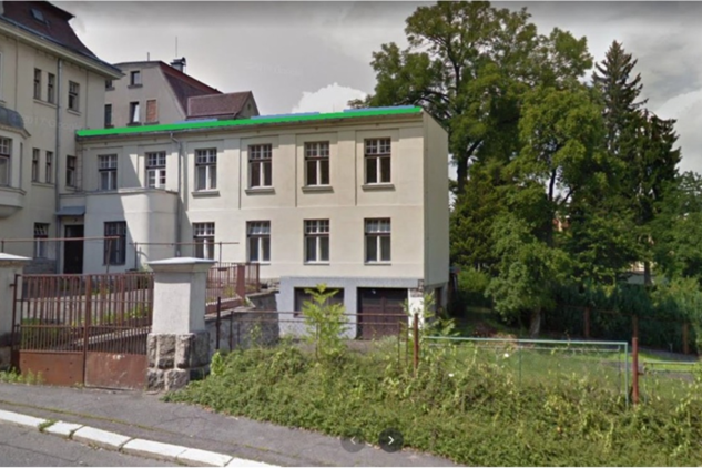 Česká republika, Jablonec nad Nisou, vila majitele firmy "Aramis Werke" Aloise Krause z roku 1928, kulturní památka, v realizaci
