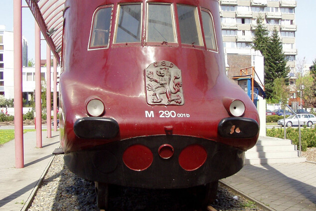 Motorový železniční vůz Slovenská strela M 290.001