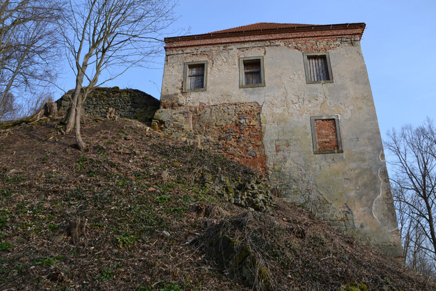 Západní průčelí severozápadního křídla, 2021