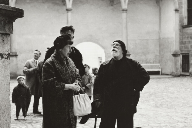 Jan Zrzavý na zámku v Telči, 70. léta | © NGP