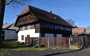Vrbice, roubený dům čp. 5, č.ÚSKP 107386 Vrbice, roubený dům čp. 5, č.ÚSKP 107386