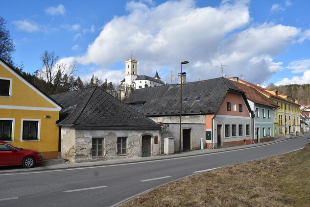 Rožmberk nad Vltavou, čp. 60, situační pohled od jihozápadu.