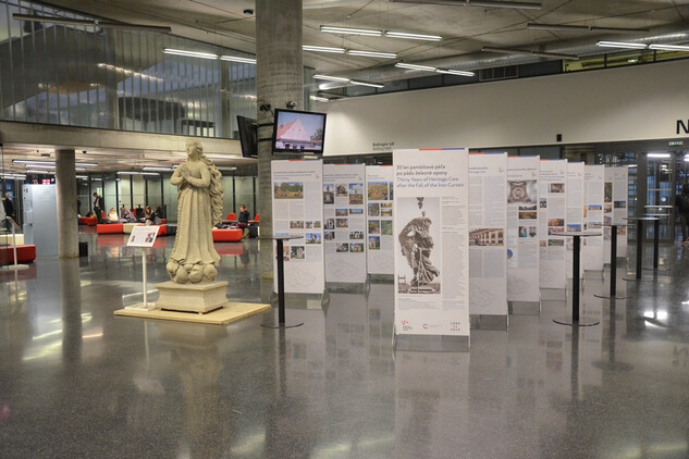Vernisáž výstavy 30 let památkové péče po pádu železné opony, 19. listopadu 2019, Národní technická knihovna, Praha