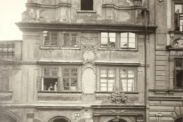 Plzeň, Gerlachovský dům před rekonstrukcí, kolem 1913. ÚDU AV ČR, Sbírka historické fotografie