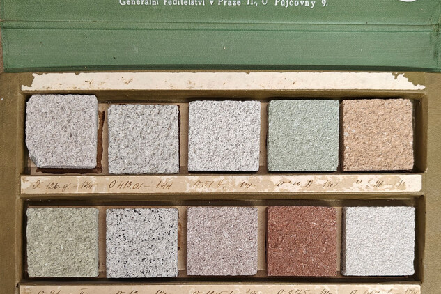 Horní Bříza, Muzeum Horní Bříza, katalog umělého kamene Břízolit, Západočeské továrny kaolinové-šamotové a Slovenské závody magnesitové, akc. spol. v Praze, sbírky Muzea Horní Bříza