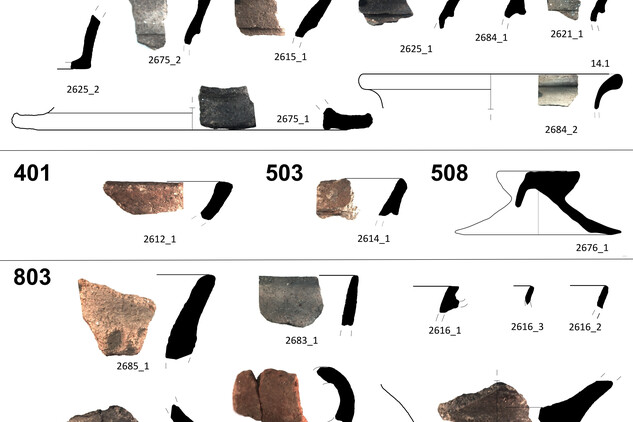 Výběr keramických nálezů objevených v roce 1985