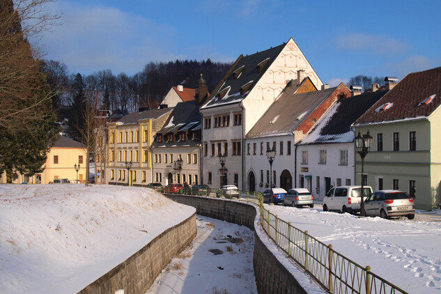 Horní Slavkov – Pluhova ulice