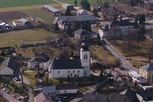 Kostel Narození Panny Marie ve Stěbořicích (Foto Jindřich Hlas, 2025).