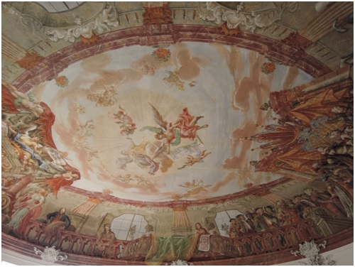 Trpisty, zámek, Velký sál, iluzivní nástropní malba, stav po restaurování v roce 2016