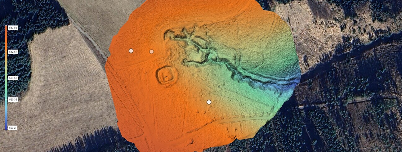 Vížka,okr. Tachov – opevnění dosud neznámého účelu a stáří, nejspíše související s těžebním areálem, foto: Národní památkový ústav Vížka,okr. Tachov – opevnění dosud neznámého účelu a stáří, nejspíše související s těžebním areálem, foto: Národní památkový ústav