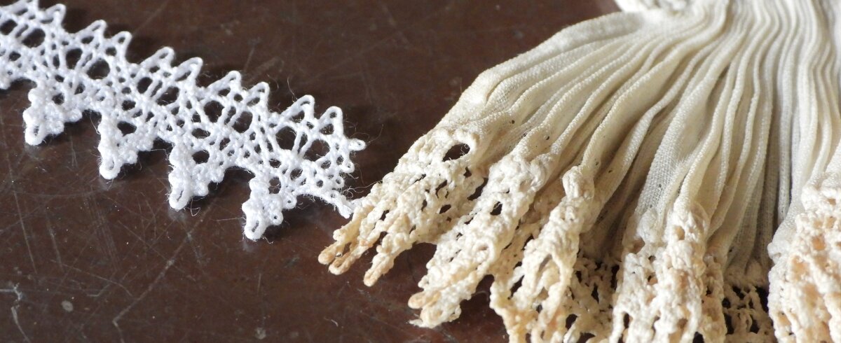 Analýza historického raportu krajky a její replika. Foto: Národní památkový ústav Analýza historického raportu krajky a její replika. Foto: Národní památkový ústav