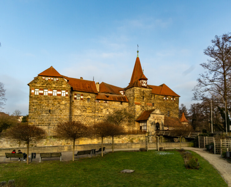Lauf an der Pegnitz, tzv. Václavský hrad (Wenzelschloss), zdroj: Wikimedia Commons, foto: User:Bbb.
