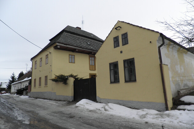 Starý Plzenec, dům čp. 84 a 44, tzv. prelátství (foto: Národní památkový ústav, 2025)