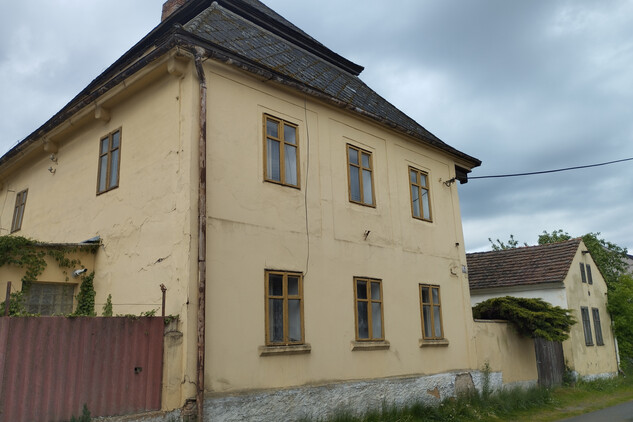 Starý Plzenec, dům čp. 84, tzv. prelátství (foto: Národní památkový ústav, 2025)