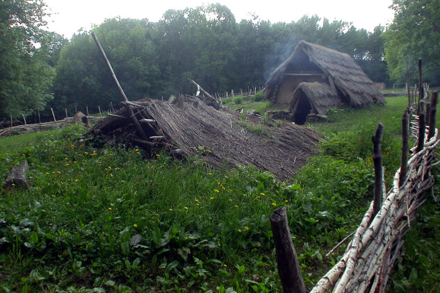 Uhřínov, archeoskanzen Villa Nova, zdroj: NPÚ, foto P. Sokol, 2006