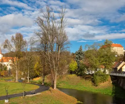 Náměšť nad Oslavou, nábřežní komunikace podél řeky, fotografii poskytlo město Náměšť nad Oslavou