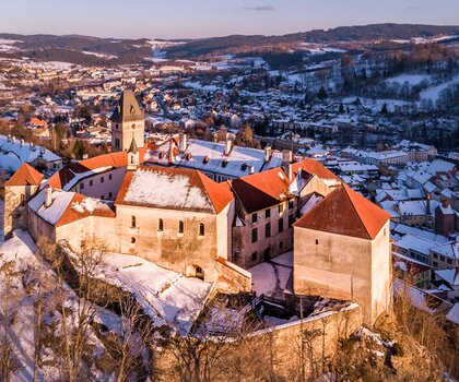 Západ slunce nad vimperským zámkem, foto: Petr Sudický