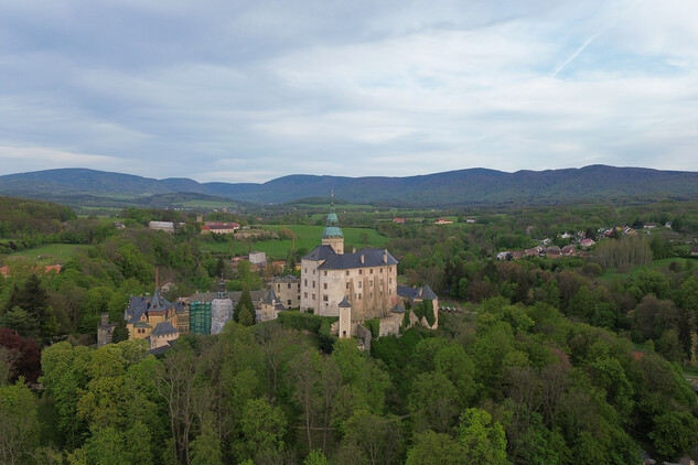 Zámek a hrad Frýdlant s lešením