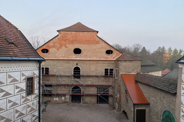 Římsa na turionu po opravě