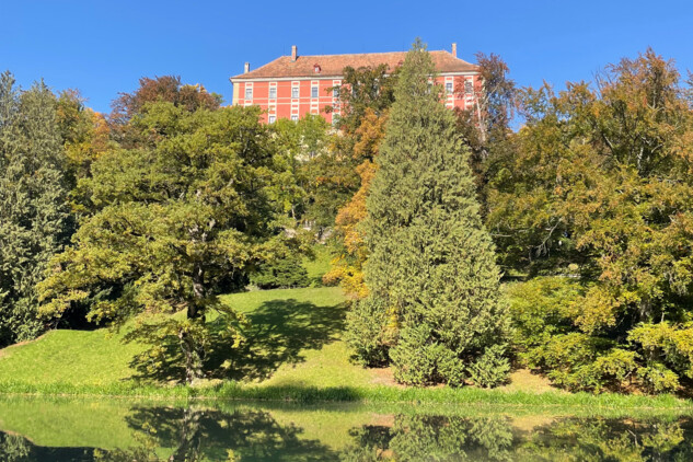 Pravidelně udržované parky a zahrady na Opočně