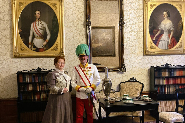 Kostýmované prohlídky na zákupském zámku měly úspěch